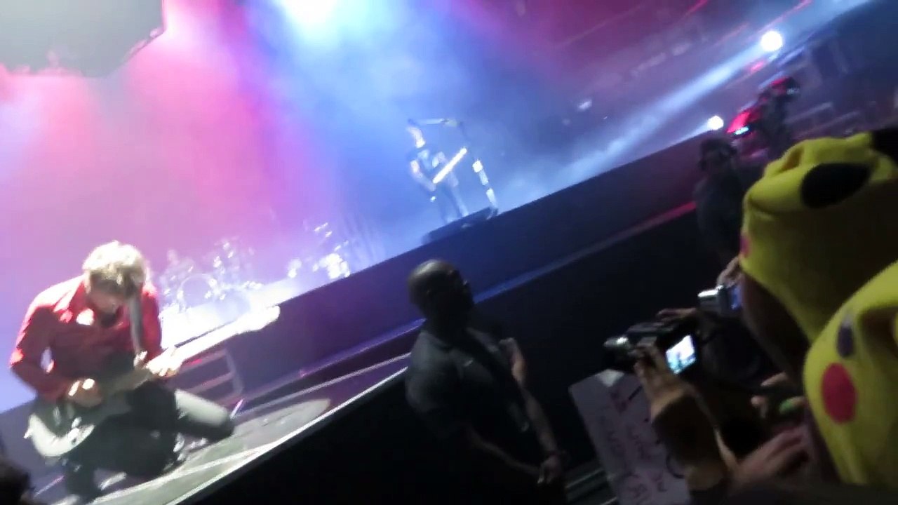 Muse - Star Spangled Banner + Hysteria, Time Warner Cable Arena, Charlotte, NC, USA  9/3/2013