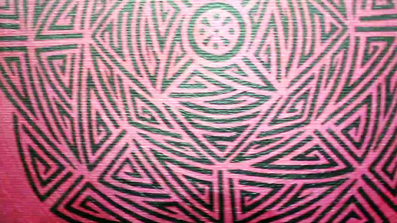 Aperçu de la peinture : Fuchsia tribal.