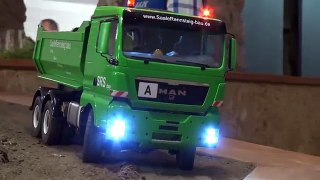 RC Truck STUCK! RESCUE MISSION! Wrong Way Drive! Deadlocked! RC Liebherr 956!