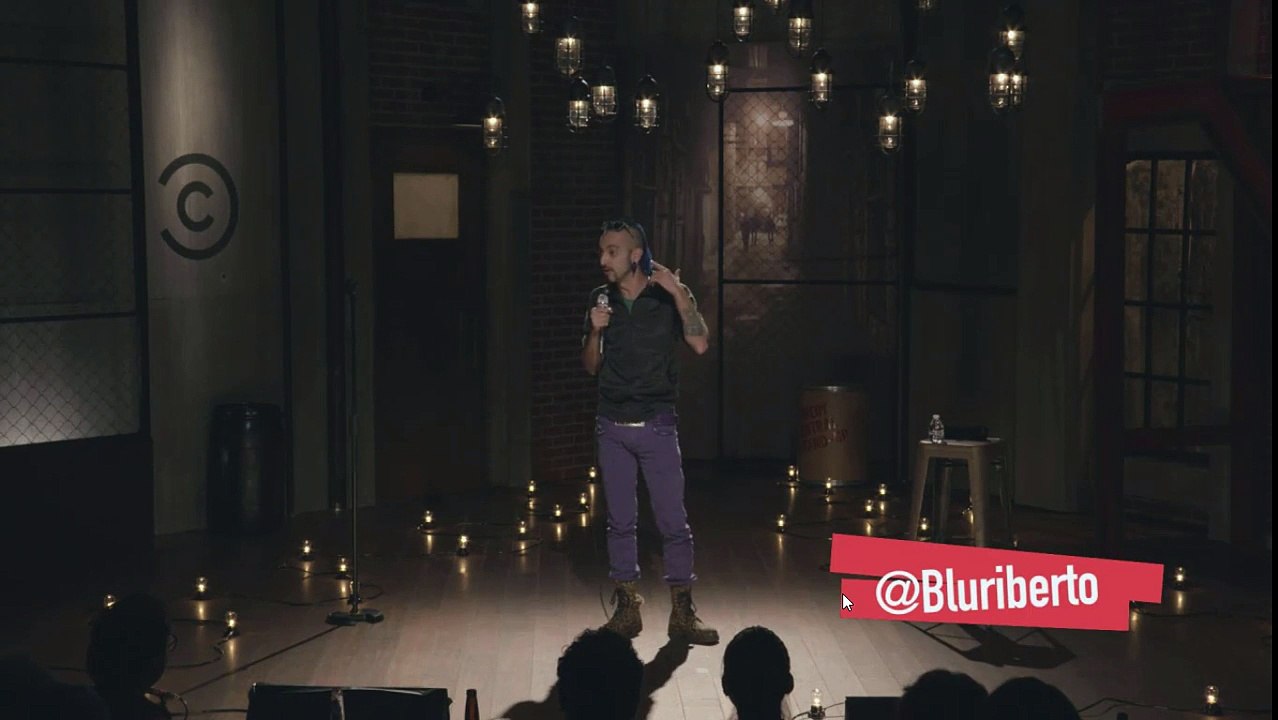 Stand-Up-Comedy-Bluriberto-Tinder