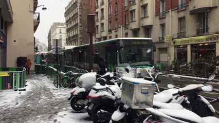 Irisbus Citelis Line - Ligne 87 ( retour au centre bus Croix Nivert à cause de la neige ) - Paris