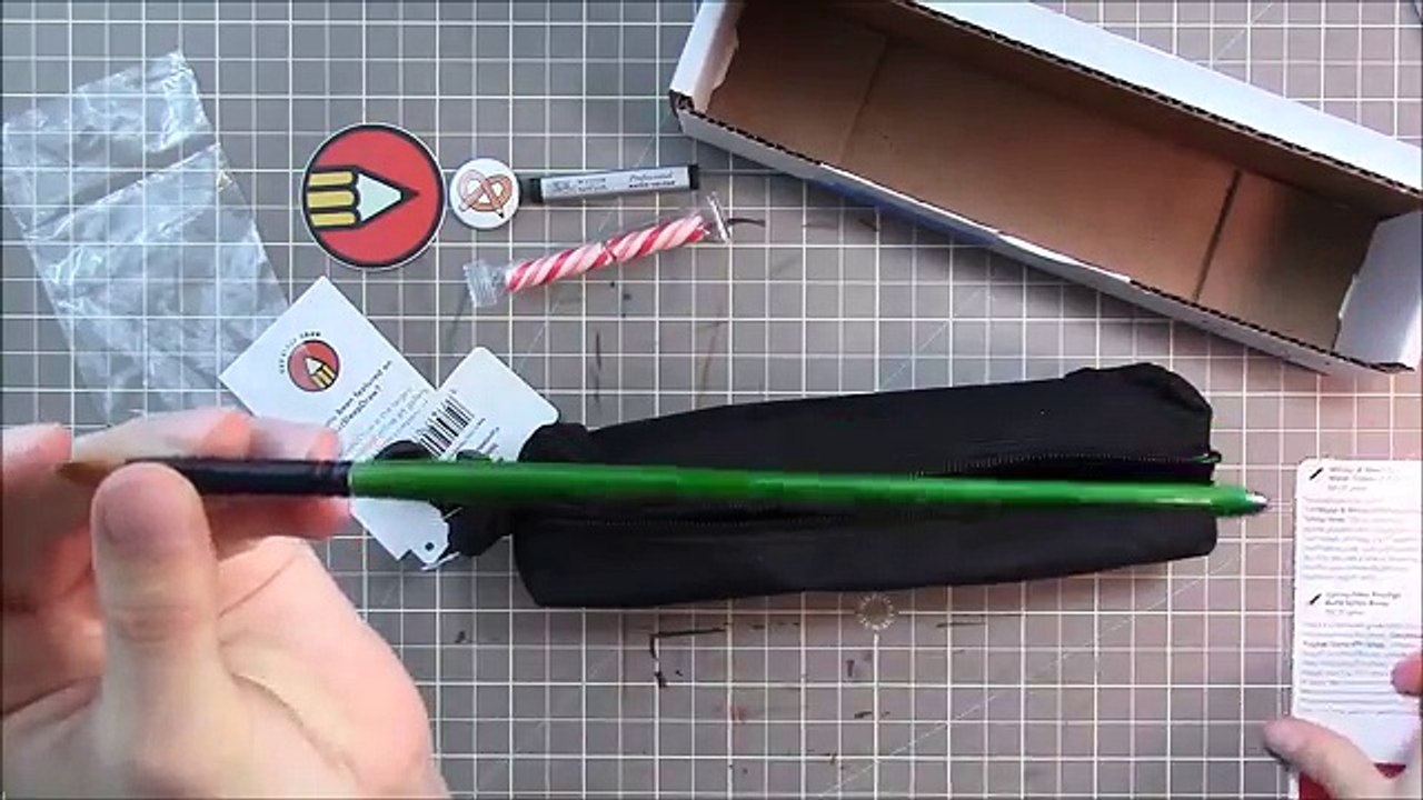 ARTSNACKS UNBOXING + DRAWING!