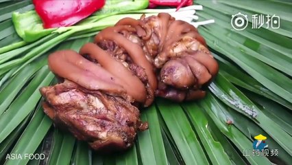 Food Asia - Grilled pork legs -料理-  豚の脚