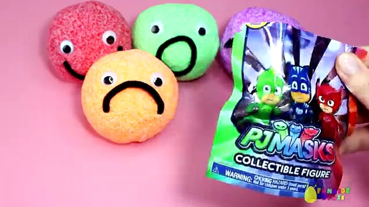DIY Kinetic Sand Feet and Hands Learn Colors Kinetic Foam Surprise Eggs Opening for Kids