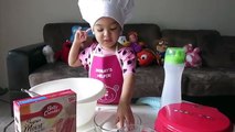 KID BAKING CUPCAKES! CUTEST 3 YEAR OLD EVER! #46