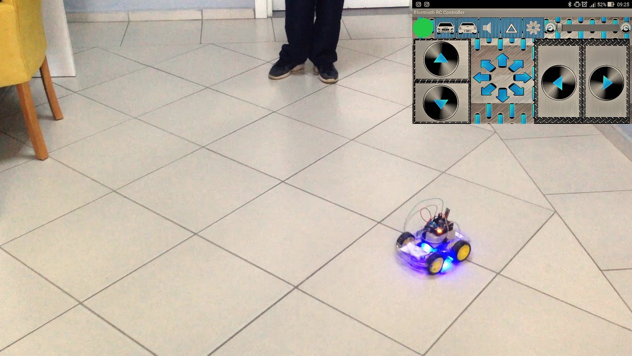 Arduino - Akıllı Telefon ile kontrol edilen 4WD Araba