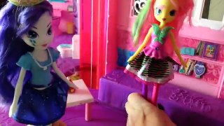 EQUESTRIA GIRLS. D.J PONY birthday party DISASTER!!! My little pony toy play