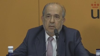 Suspenden al director del instituto del máster de Cifuentes