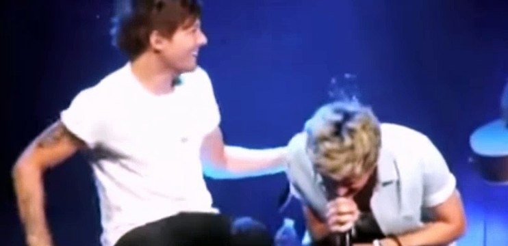 Niall Horan laugh compilation