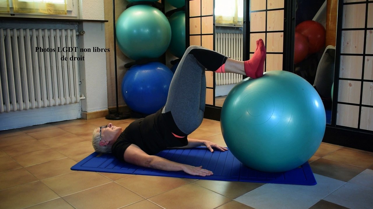 Musculation des ischios jambiers et fessiers : "les 3 étages" (difficulté 2)