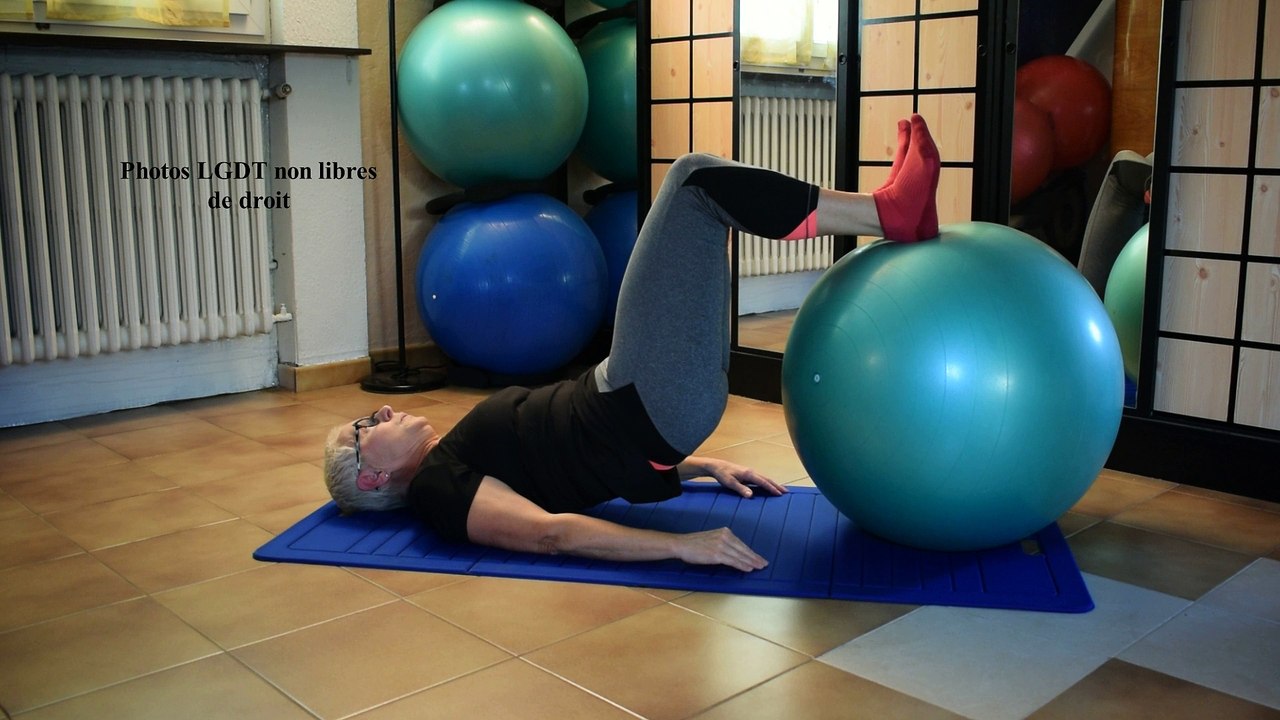 Renforcement musculaire des  ischios jambiers : La montée du bassin (difficulté 1)