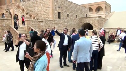 Midyat'ta Avrupa'dan turist sevinci - MARDİN