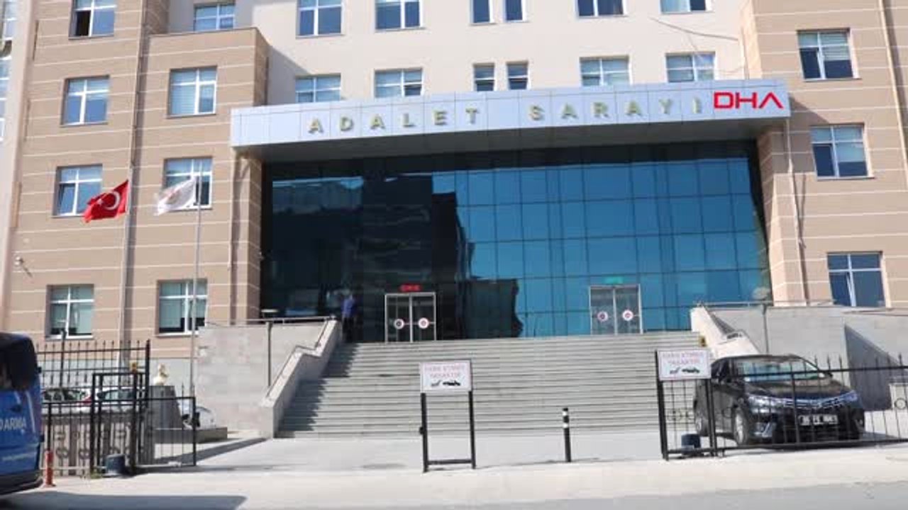 Tekirdağ Boşanma Davası Açan Eşine Sokakta Tornavida ile Saldırdı