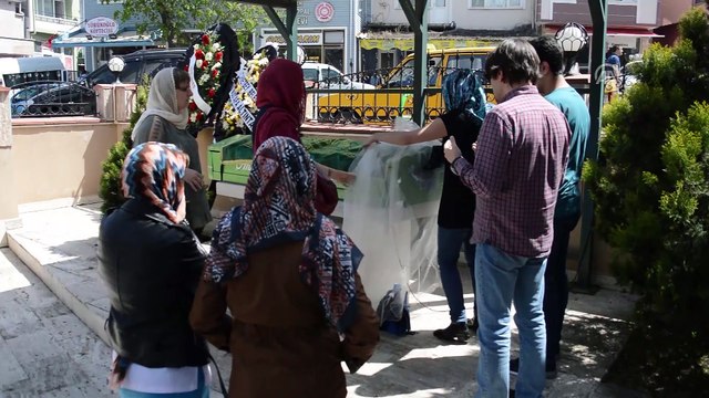 Çorlu'daki cinayet - Erkek arkadaşı tarafından öldürülen Esen Dülger toprağa verildi - KIRKLARELİ