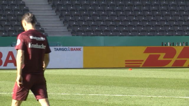 PSG need to close Ligue 1 title gap - Emery