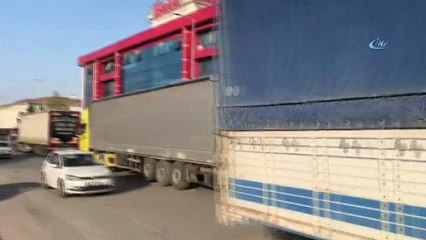 Polis eşlerinden anlamlı kermes