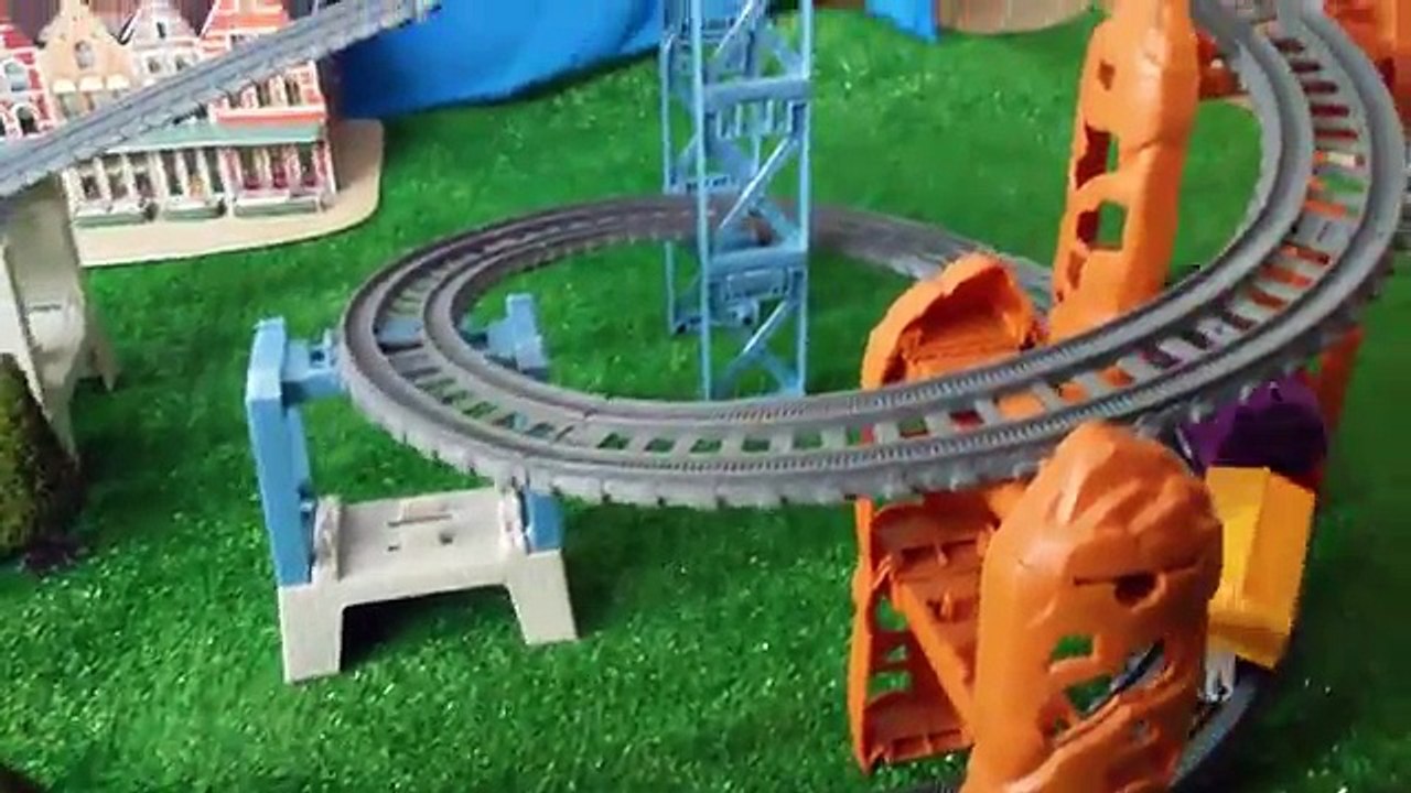 Thomas the Tank Engine and Friends Thomas, Percy, James, Ryan, Toby Fun Toys