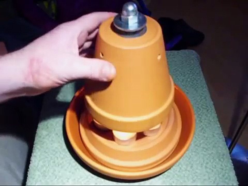 Selbstbau Teelicht Ofen (Not Heizung)