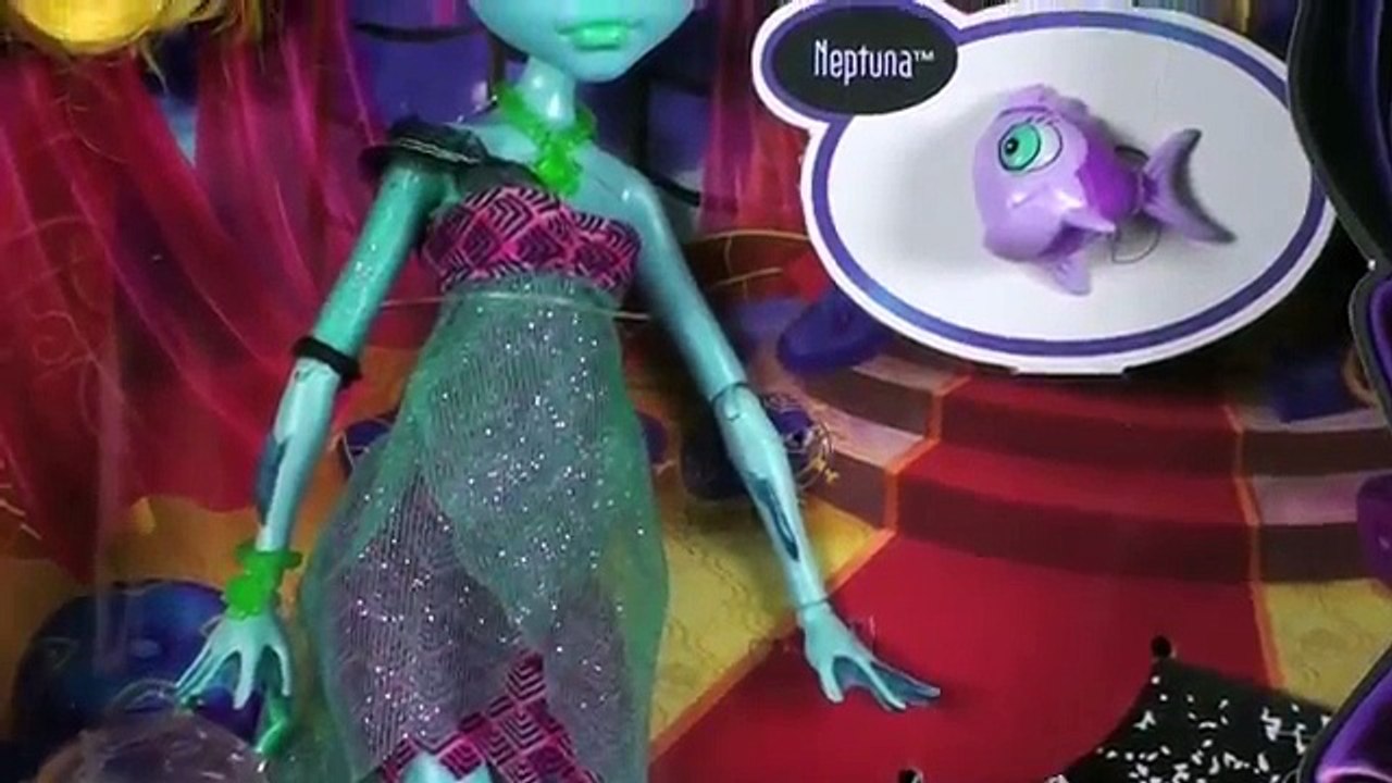Rad Review: Lagoona Blue - Monster High: 13 Wishes