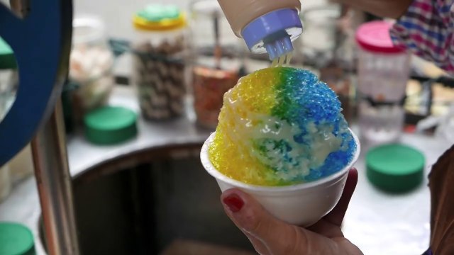 Bangkok Street Food - Shaved Snow Cone Dessert Thailand