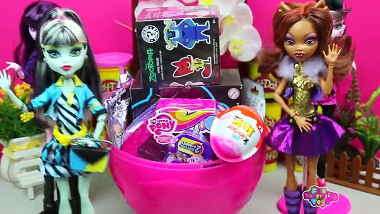 Monster High: GIANT Frankie Stein Surprise Egg Play Doh