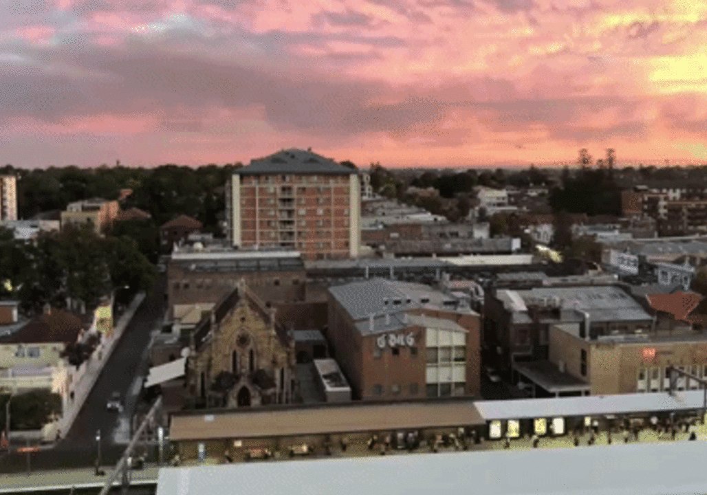 Timelapse Shows Bushfire Smoke Filling Southwest Sydney Sky