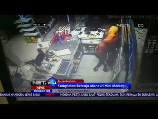 Télécharger la video: Komplotan Remaja Pencuri Supermarket Terekam CCTV - NET 24