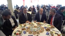 CHP'li Hamzaçebi, Romanlar ile Biraraya Geldi