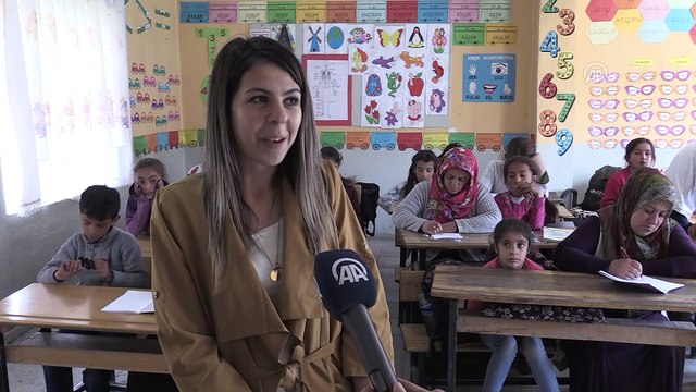 Gürpınar'ın 'çalıkuşları' veliler için kapı kapı dolaşıyor - VAN