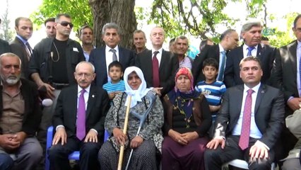 Kılıçdaroğlu, şehit ailelerini ziyaret etti