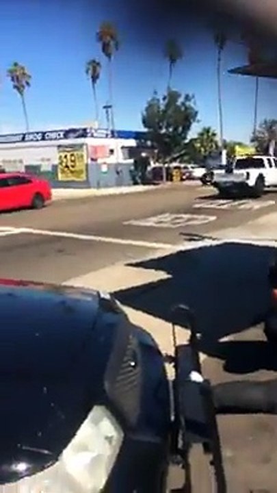 Man screamed and knelt by police a few times before being arrested