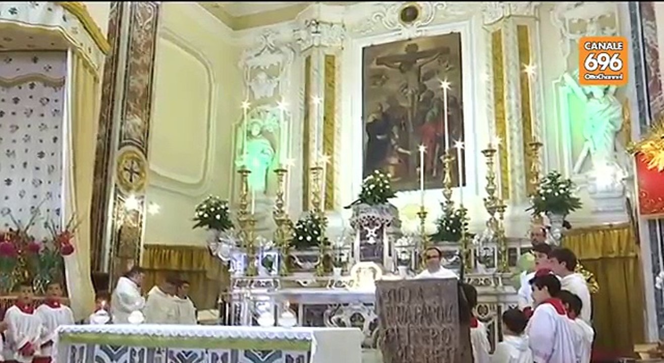 Santa-Messa-nella-chiesa-di-Cetara-del-19-06-2016-360p