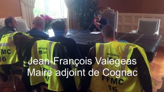 Les motards reçus à la mairie de Cognac
