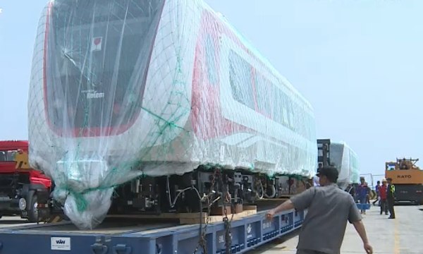 2 Gerbong LRT Akan Dipindahkan ke Depo Kelapa Gading