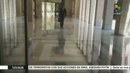 Publican imágenes de Al Assad yendo a trabajar tras el ataque a Siria