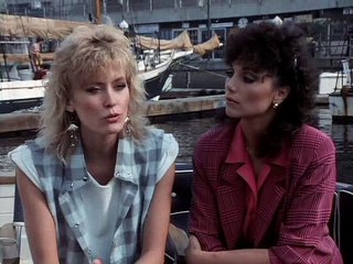 Riptide 1x09 Four-Eyes