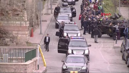 Erdoğan Fatih'te Kongre Öncesi Kalabalığa Seslendi 1