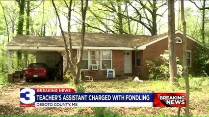 Mississippi Elementary School Teacher`s Assistant Charged with Fondling