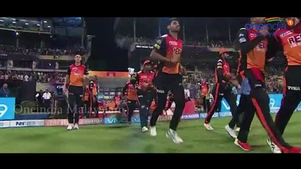 IPL 2018: കളി പുനരാരംഭിച്ചു, കൊൽക്കത്തയ്ക്ക് ബാറ്റിങ് തകർച്ച