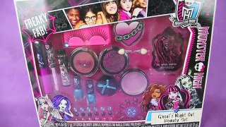Monster High Ghouls Night Out Beauty Set