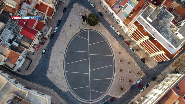 Andria: riprese aeree di Piazza Catuma e i tre campanili