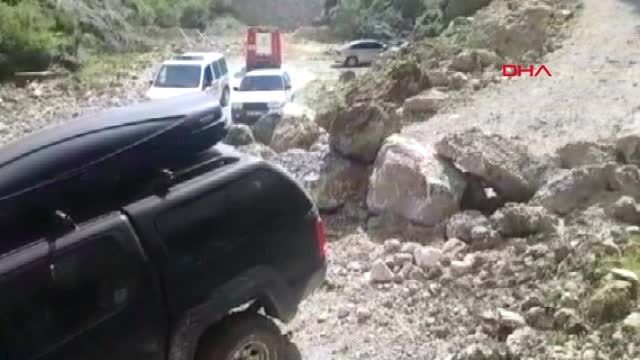 Denizli Mantar Toplarken Kayalıklardan Düştü