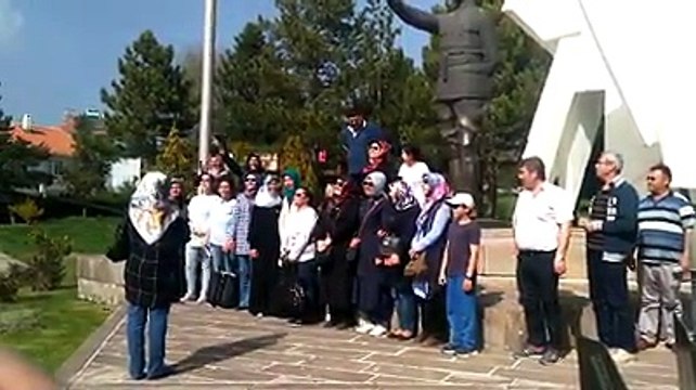 SANDIKLI MİRALAY REŞAT BEY İLKOKULU VE VELİLERİ DUMLUPINARDA ORDULAR İLK HEDEFİNİZ AKDENİZDİR İLERİ EMRİ VERDİ HABİB AKALIN