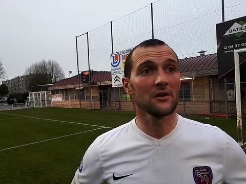 Football: Luca Pellin (Bourgoin-Jallieu) après la victoire contre Volvic