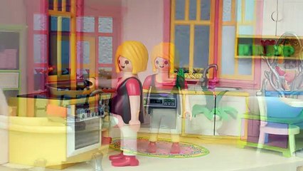 Mama bekommt ein Baby Playmobil Film seratus1 obtient un bébé stop motion