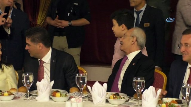 Cumhuriyet Halk Partisi Genel Başkanı Kemal Kılıçdaroğlu: 'Belli konularda belediye meclis üyesini ortak seçelim bir kişi belediye meclisinde temsil edilsin”