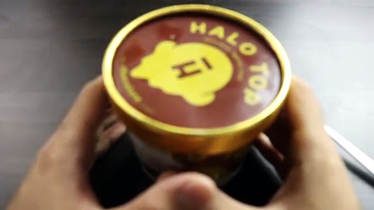 ASMR EN ESPAÑOL (escalofriante) - HELADO DE CHOCOLATE + Q&A