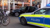 Alemania: Un hombre mata a una persona al embestir con un coche una zona peatonal en Heidelberg