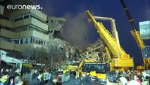 Decenas de víctimas en el incedio de un rascacielos de Teherán