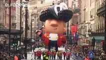 Colorido desfile de Año Nuevo en Londres